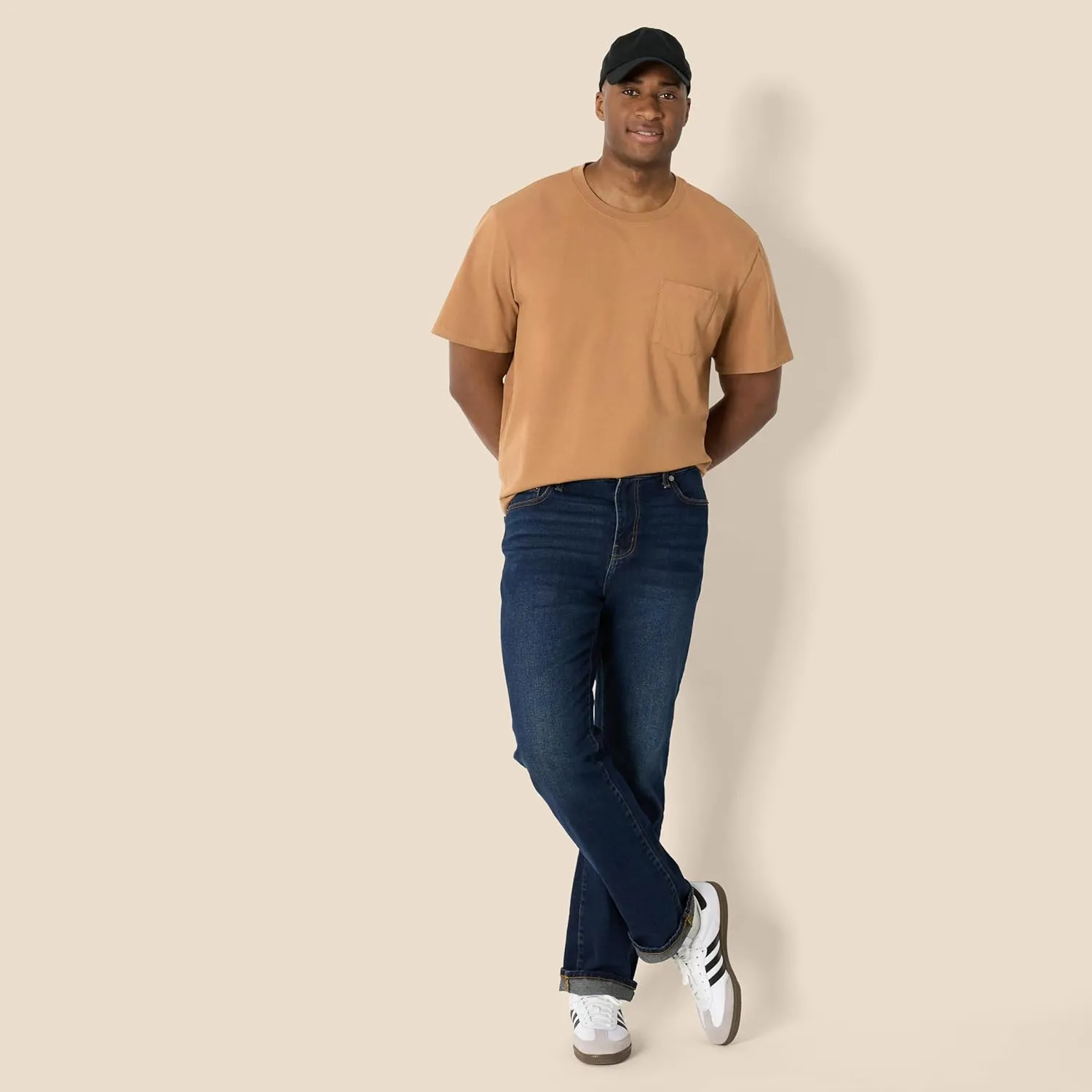 Amazon Essentials Men's Relaxed-Fit Heavyweight Cotton Pocket T-Shirt
